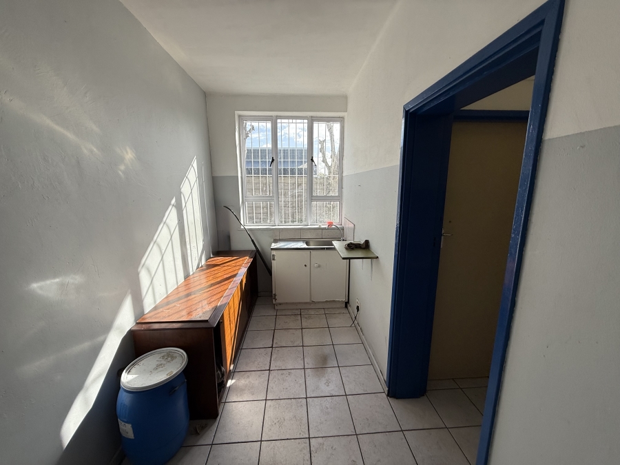 To Let commercial Property for Rent in Triangle Farm Western Cape